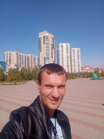 Мужчина ищет девушку в Красноярске 