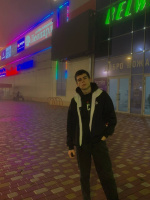 Парень 18 лет хочет найти девушку в Волгограде